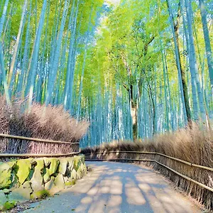 Sun Members Saga 4*, Kyoto Japon